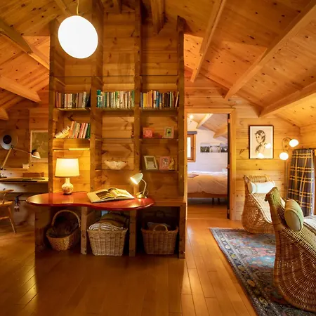 Les Avernas En Bas Romantic Getaway Holiday home *